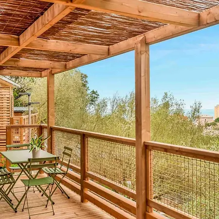 Glamping Degli Ulivi キャンプ場 フラムーラ