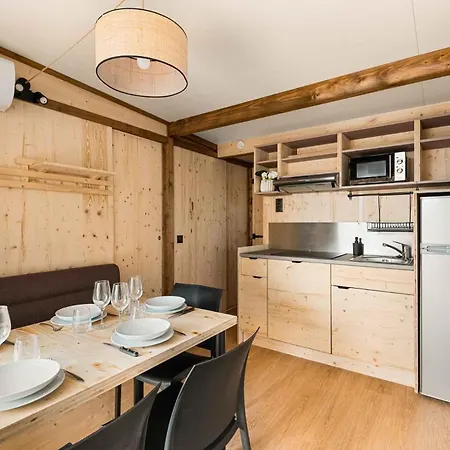 مكان تخييم Glamping Degli Ulivi فرامورا