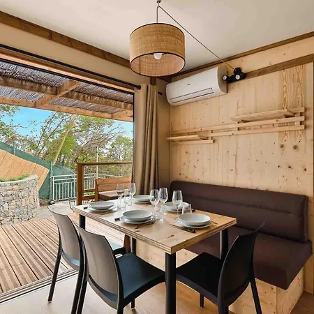 Glamping Degli Ulivi مكان تخييم *