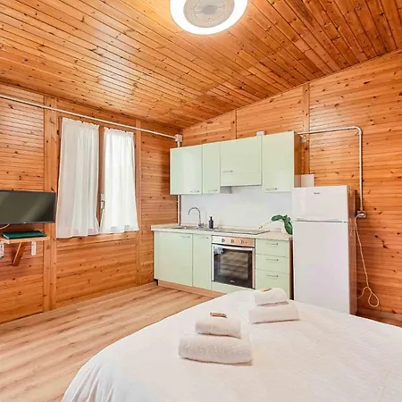 Glamping Degli Ulivi キャンプ場 フラムーラ